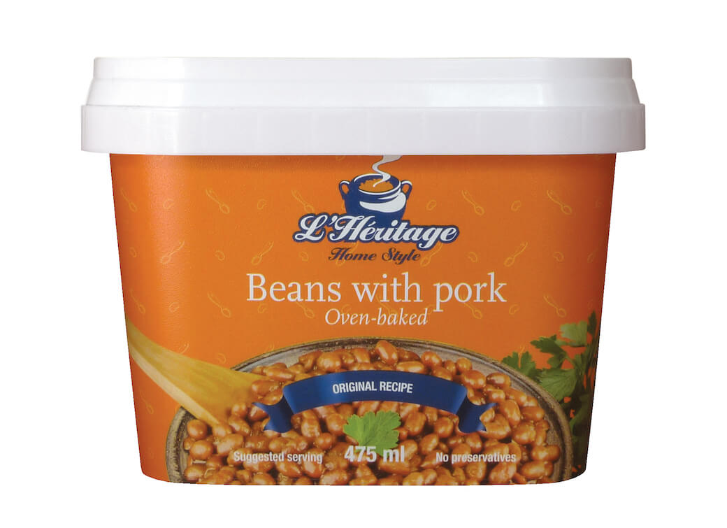 Packaging 475 ml of L’Héritage oven-baked beans with pork