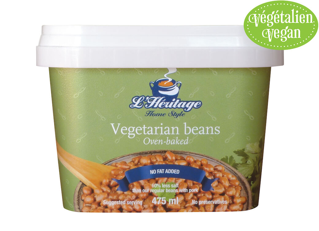 Packaging 475 ml of L’Héritage vegetarian oven-baked beans
